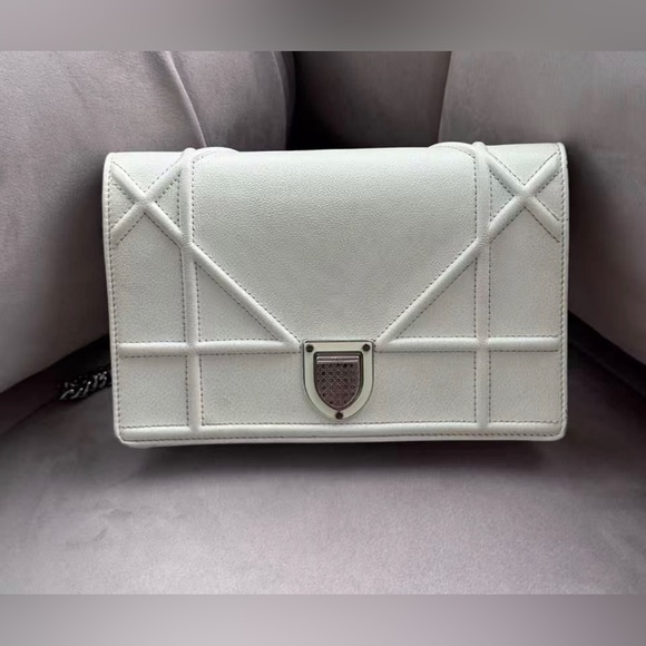Christian dior Handbags - CHRISTIAN DIOR Grained Calfskin Diorama Wallet on Chain Pouch White